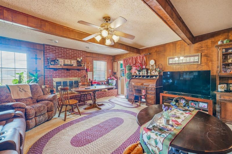 1642 Salesville Road, Mineral Wells TX 76067 - Photo 10