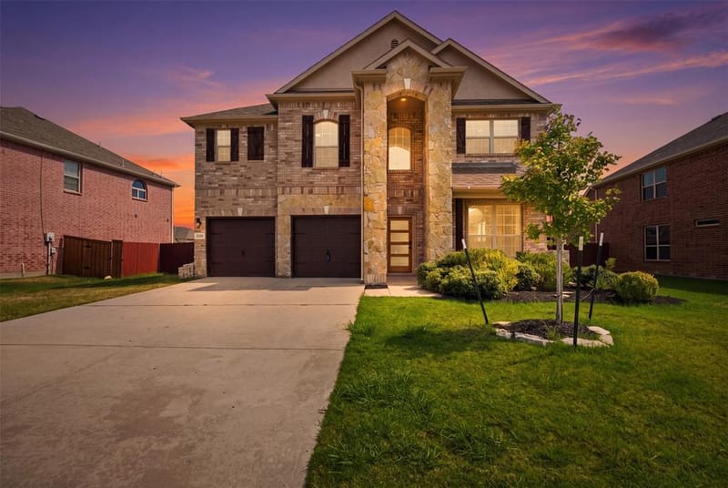 2628 Tradewinds Drive, Little Elm TX 75068 - Photo 2