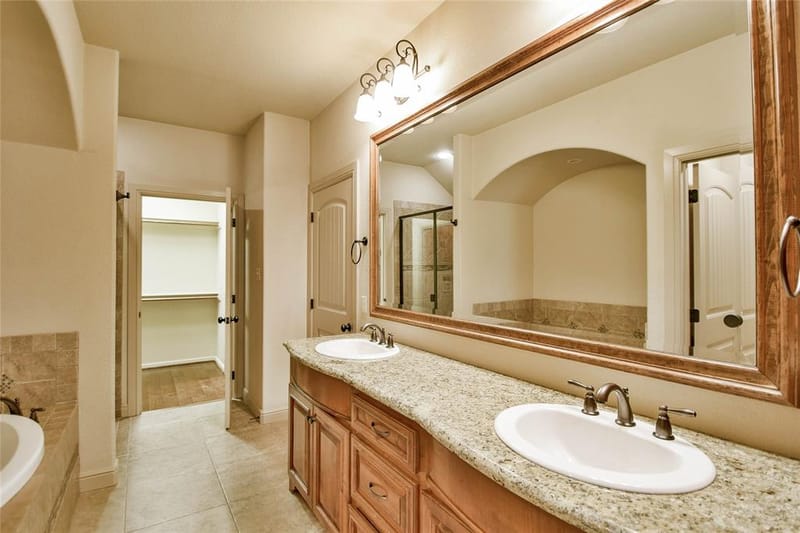 202 Captains Court, Granbury TX 76049 - Photo 24