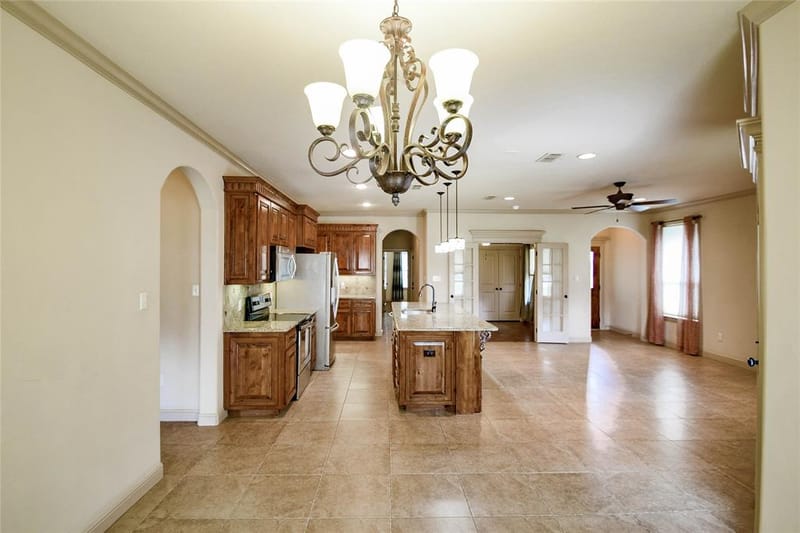 202 Captains Court, Granbury TX 76049 - Photo 18