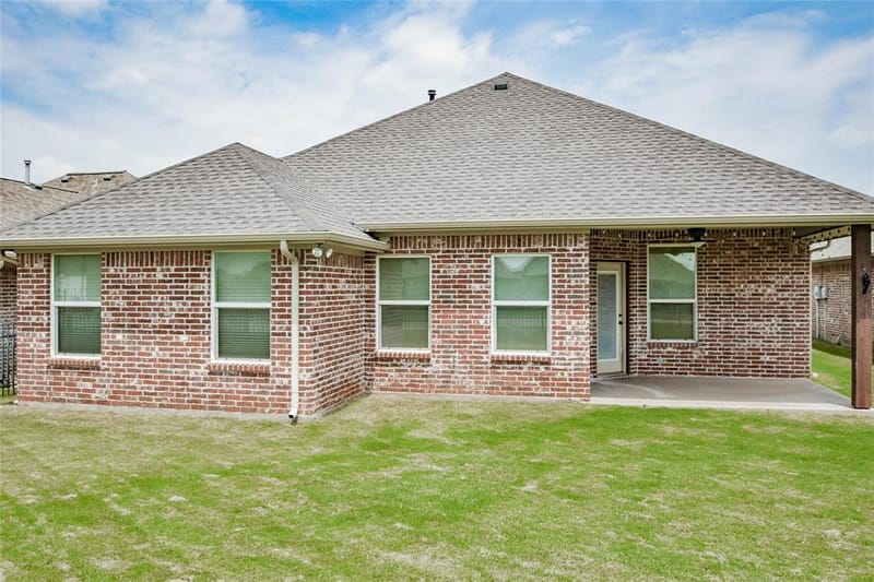 202 Captains Court, Granbury TX 76049 - Photo 35
