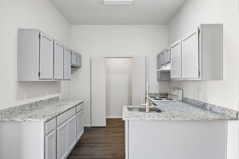 1041 Tennessee Trail, Arlington TX 76017 - Photo 10