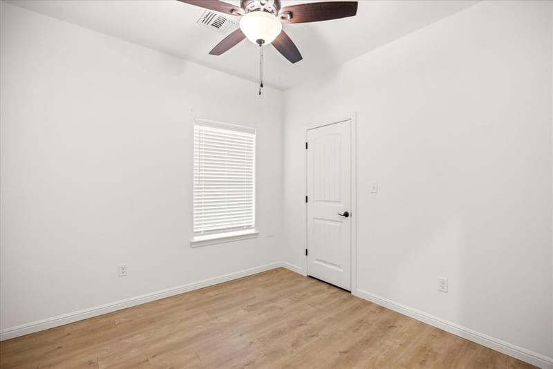 511 W 5th Street, Tolar TX 76476 - Photo 12