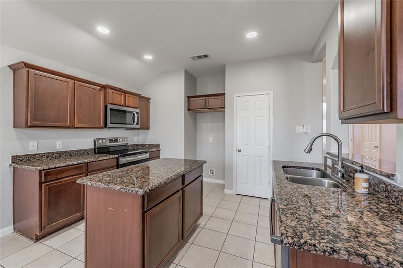 3304 Overstreet Lane, Royse City TX 75189 - Photo 12