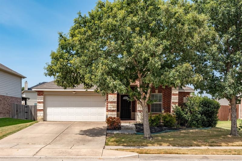 4605 Prairie Crossing Drive, Fort Worth TX 76244