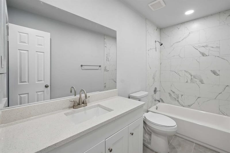 5001 Meadowbrook Drive, Fort Worth TX 76103 - Photo 13