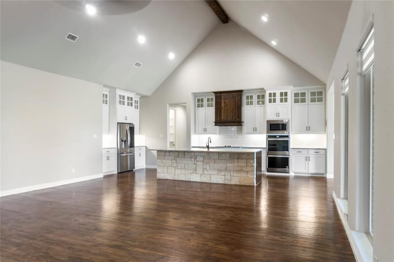 336 El Pescado Court, Godley TX 76044 - Photo 11