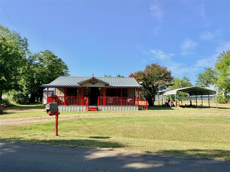 1133 Rs County Road 1525, Point TX 75472