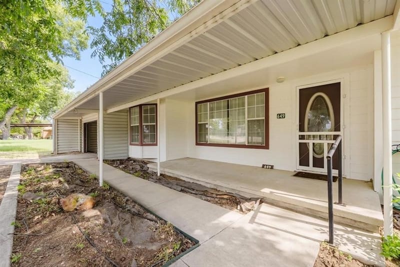 649 E Short Avenue, De Leon TX 76444 - Photo 3