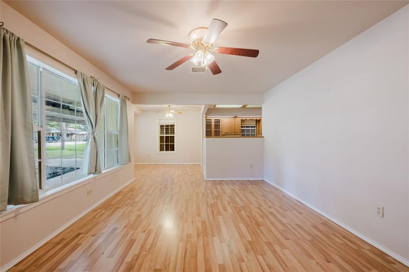 649 E Short Avenue, De Leon TX 76444 - Photo 9