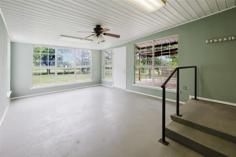 649 E Short Avenue, De Leon TX 76444 - Photo 21