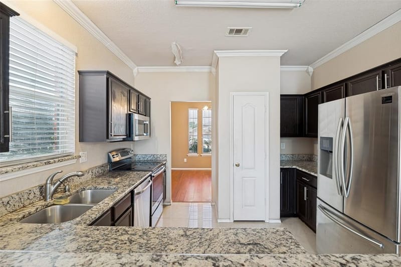 1212 Rio Bravo Drive, DeSoto TX 75115 - Photo 8