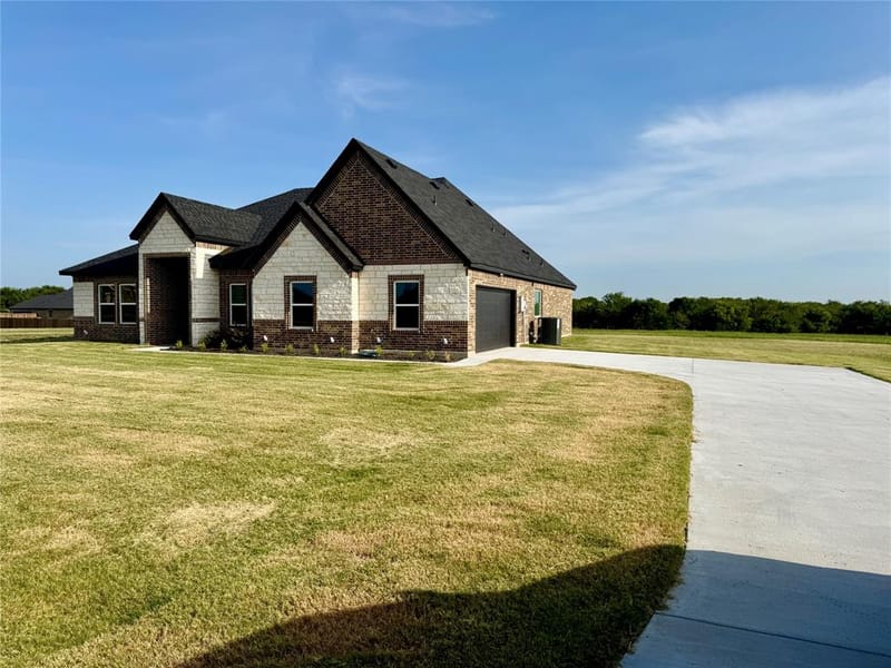 3297 Escobar Circle, Greenville TX 75401 - Photo 2