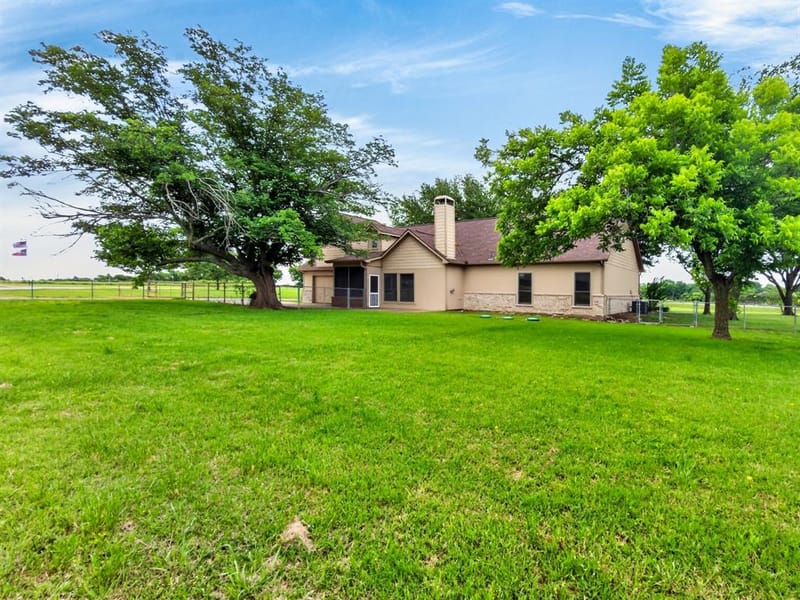 1255 Vineyard Road, Gunter TX 75058 - Photo 16