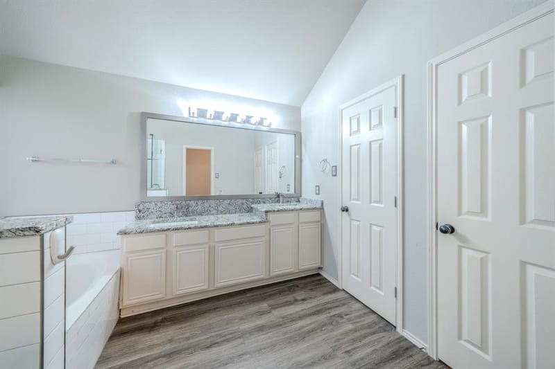 7105 Stephanie Court, North Richland Hills TX 76182 - Photo 17