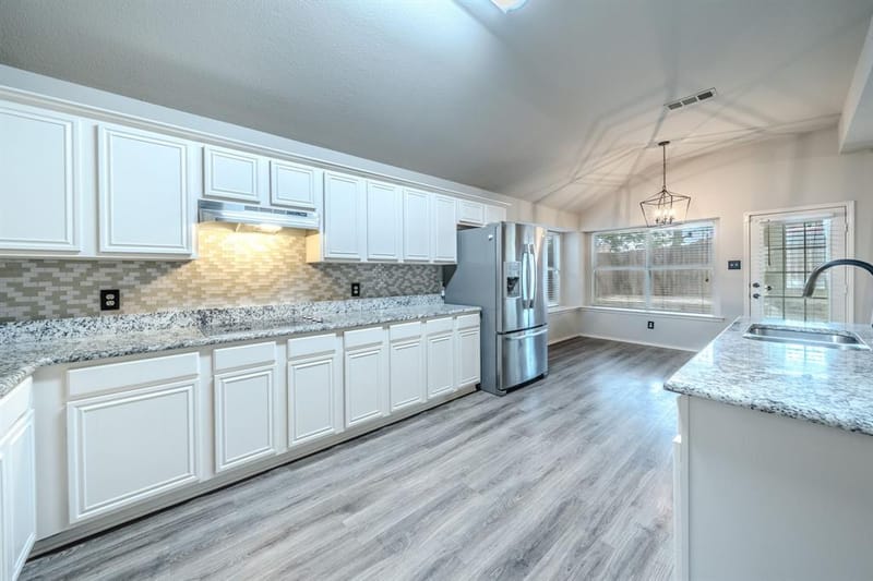 7105 Stephanie Court, North Richland Hills TX 76182 - Photo 8