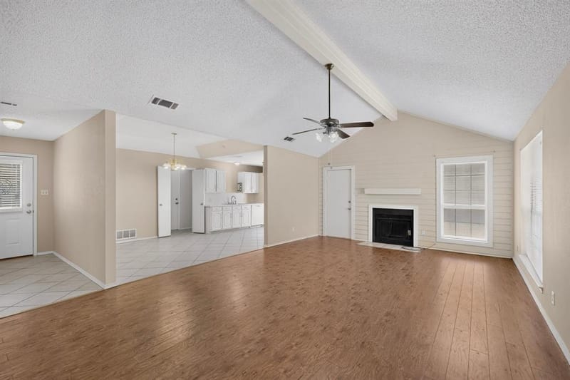 107 Modene Avenue, Waxahachie TX 75165 - Photo 7