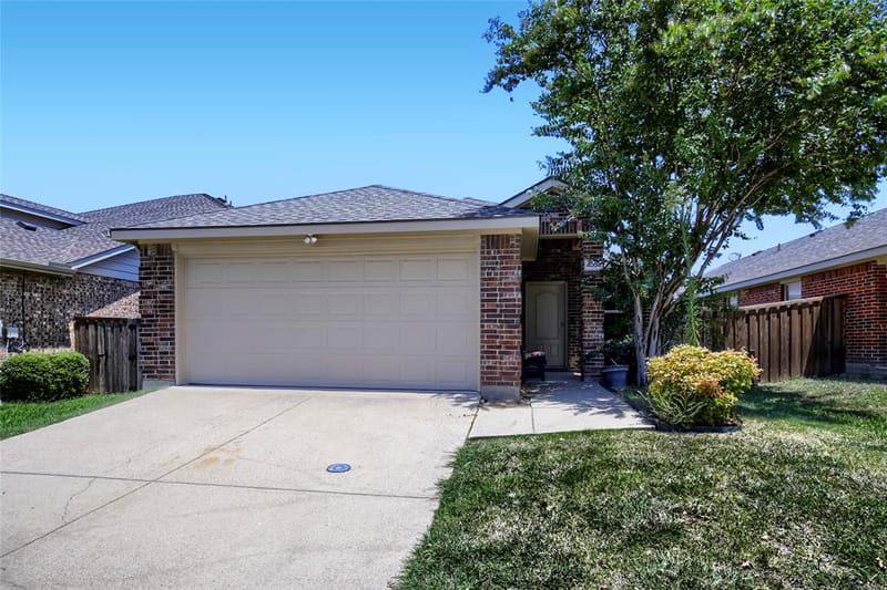 4004 Ridgetop Drive, Heartland TX 75126