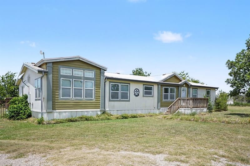 220 Barker Road, Ennis TX 75119 - Photo 4