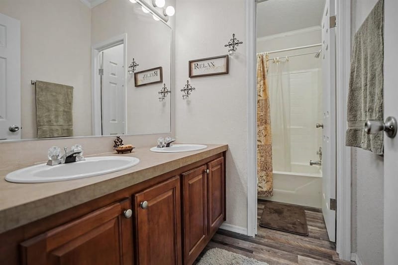 220 Barker Road, Ennis TX 75119 - Photo 21