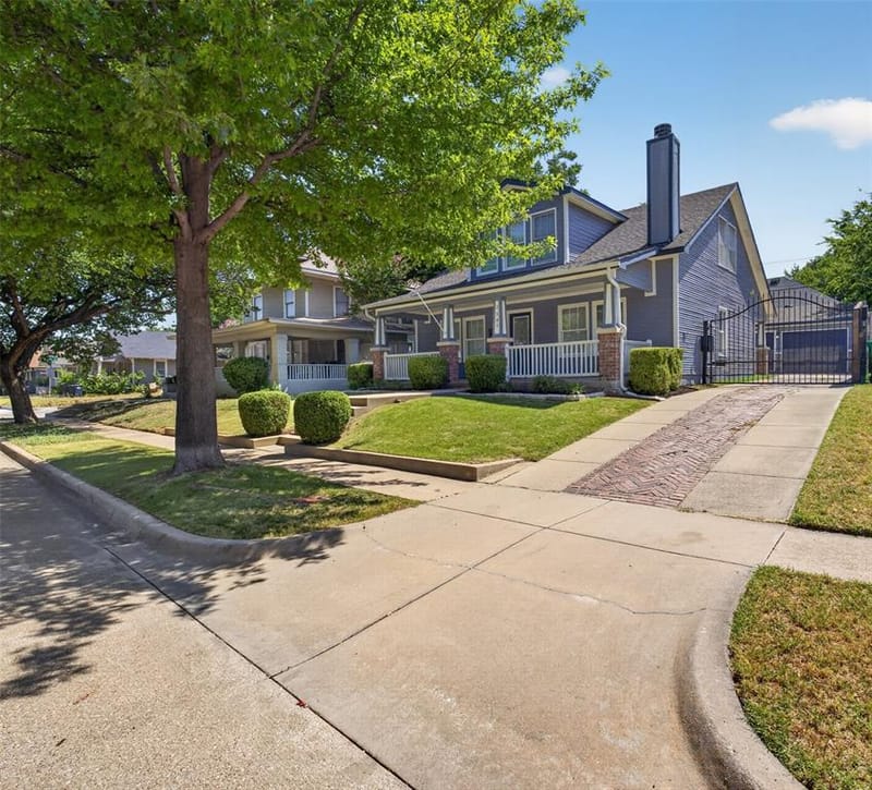 2205 College Avenue, Fort Worth TX 76110 - Photo 2