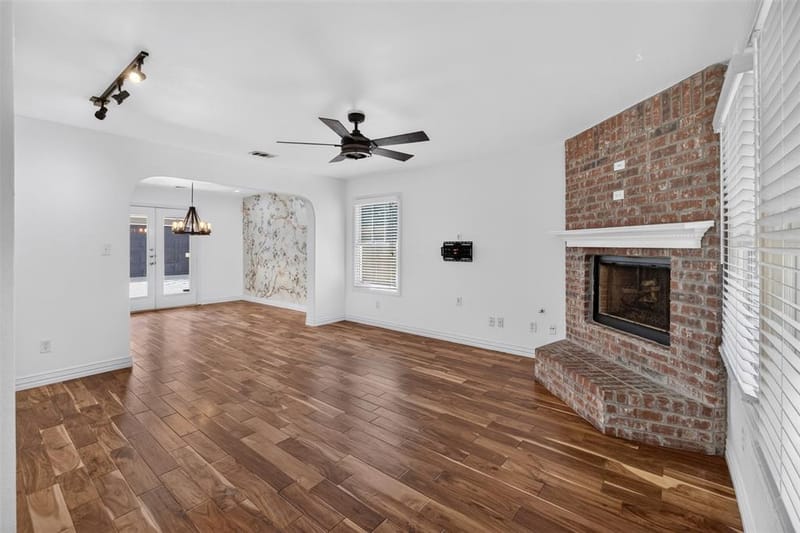 2205 College Avenue, Fort Worth TX 76110 - Photo 7