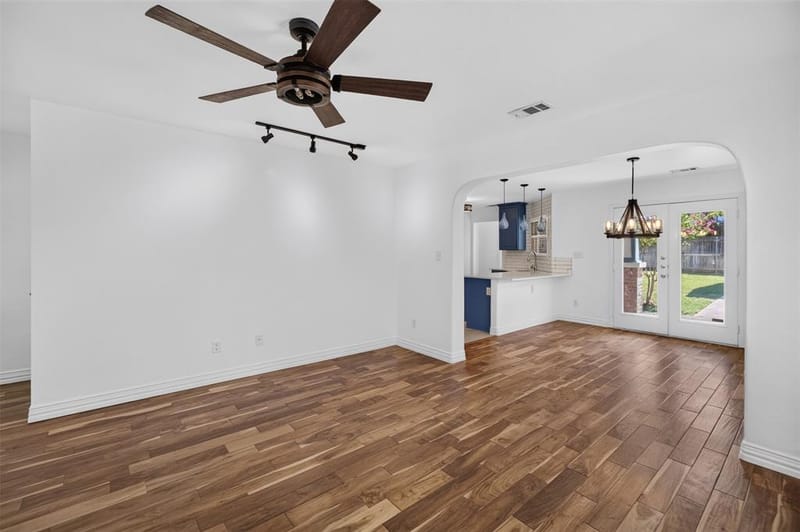 2205 College Avenue, Fort Worth TX 76110 - Photo 8