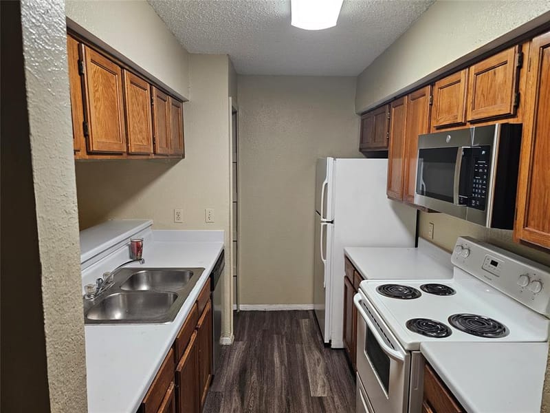 9605 Walnut Street # 12105, Dallas TX 75243 - Photo 3