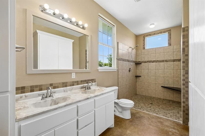 2412 Chickering Road, Cleburne TX 76031 - Photo 38