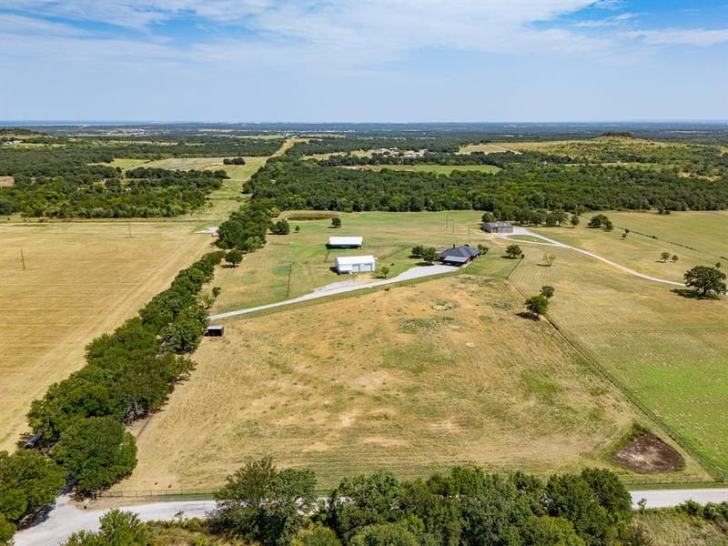 601 County Road 3525, Paradise TX 76073 - Photo 32