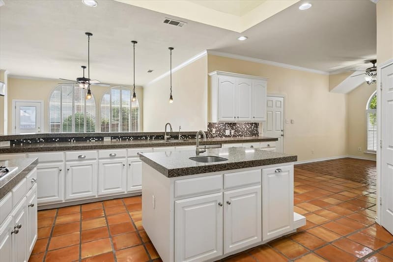 7710 Sweetgum Drive, Irving TX 75063 - Photo 25
