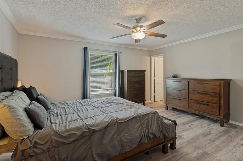 3217 Meadow Wood Lane, Bedford TX 76021 - Photo 18