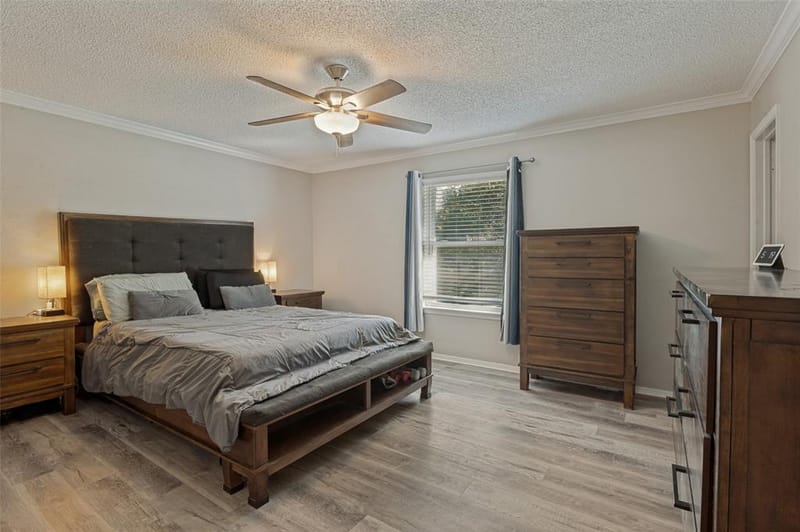 3217 Meadow Wood Lane, Bedford TX 76021 - Photo 15