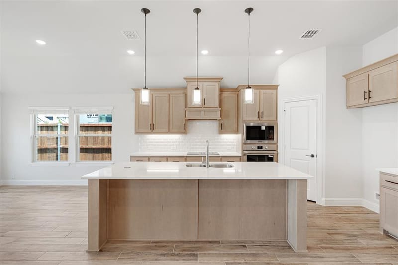 2315 Legacy Oaks Lane, Bedford TX 76021 - Photo 8