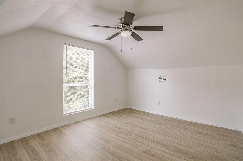 2214 Pearl Avenue, Fort Worth TX 76164 - Photo 13