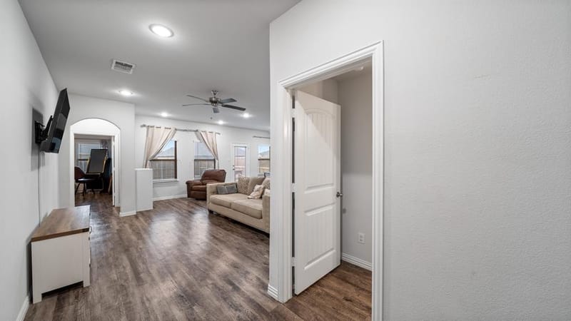 121 Willowbend Loop, Mabank TX 75147 - Photo 7