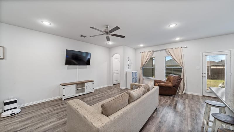 121 Willowbend Loop, Mabank TX 75147 - Photo 9