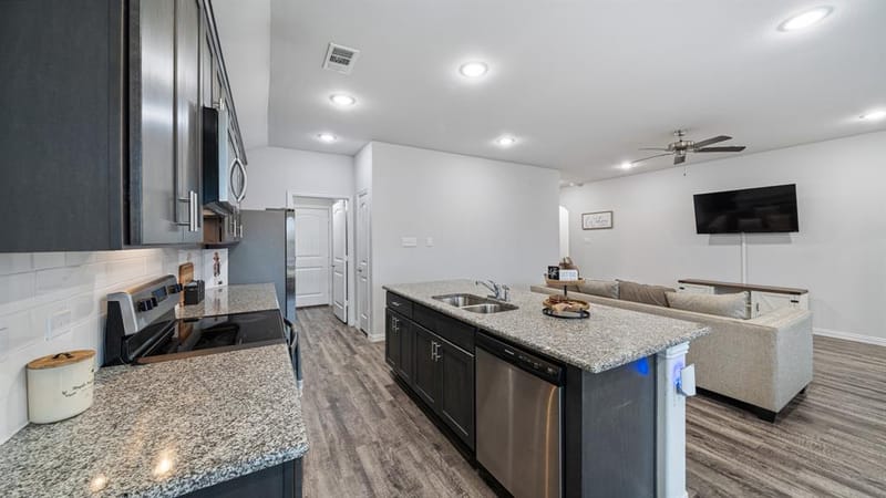 121 Willowbend Loop, Mabank TX 75147 - Photo 14