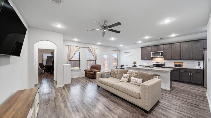 121 Willowbend Loop, Mabank TX 75147 - Photo 8