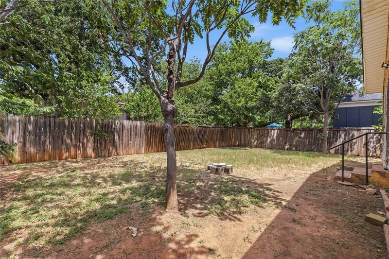 1317 Avenue C, Brownwood TX 76801 - Photo 23