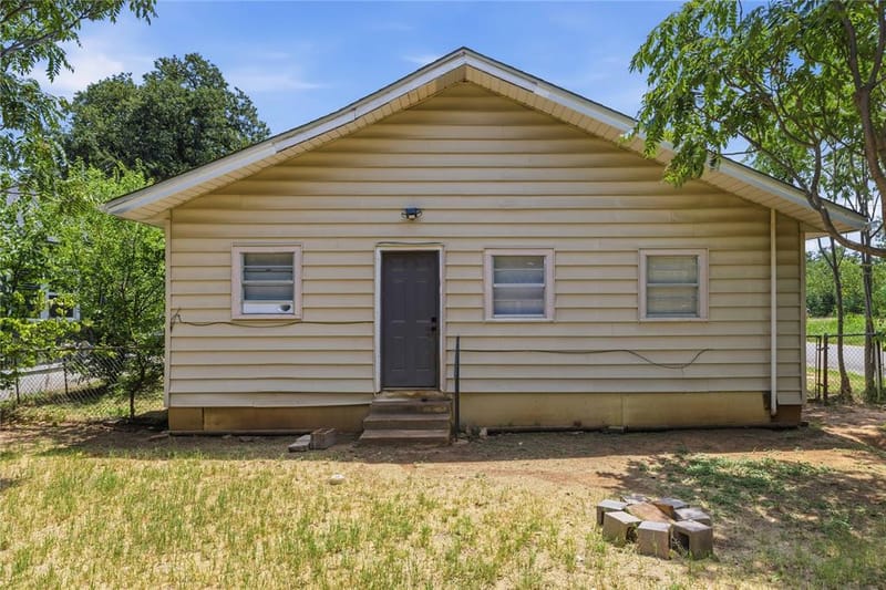 1317 Avenue C, Brownwood TX 76801 - Photo 27
