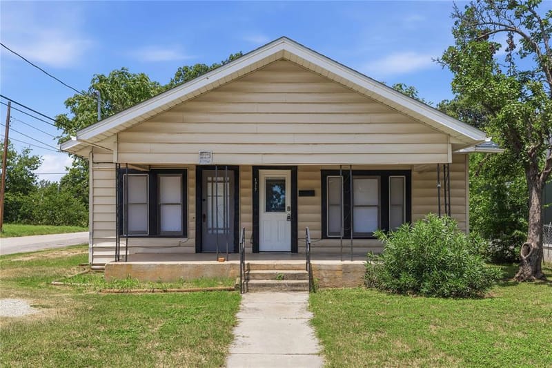 1317 Avenue C, Brownwood TX 76801 - Photo 19