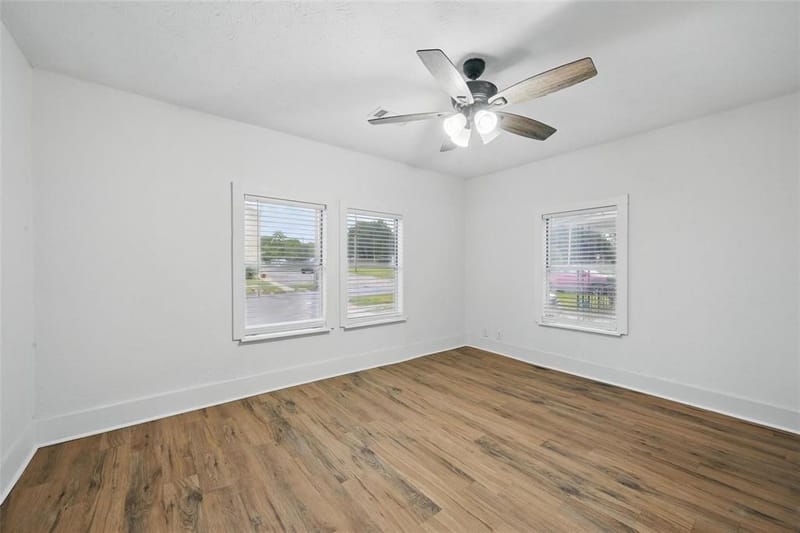 906 E Houston Street, Sherman TX 75092 - Photo 8