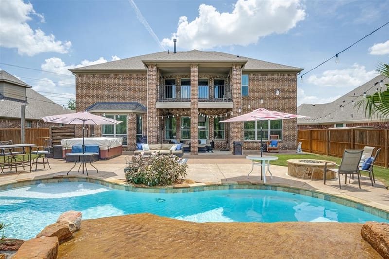 604 Bentley Court, Roanoke TX 76262