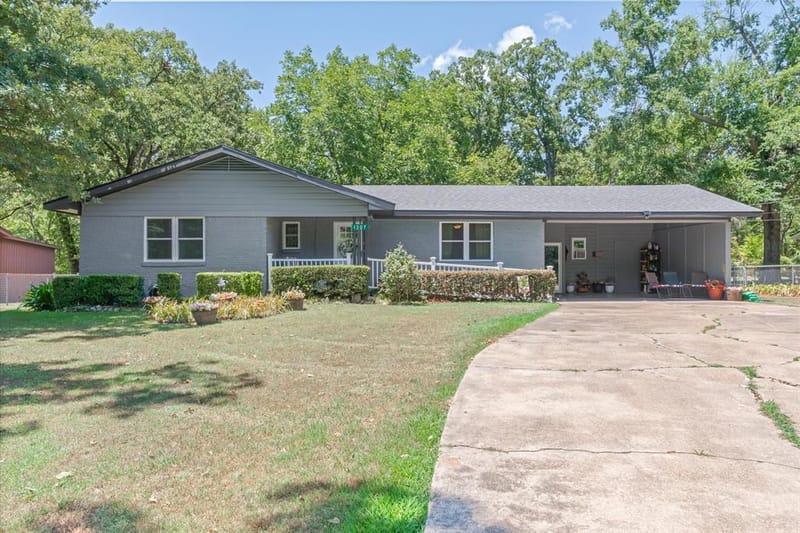 1207 Lakeside Drive, Grand Saline TX 75140