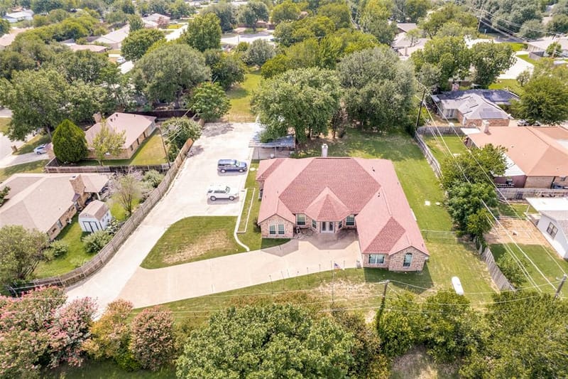 1425 Tobie Layne Street, Benbrook TX 76126 - Photo 24