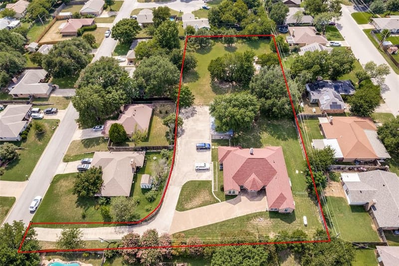 1425 Tobie Layne Street, Benbrook TX 76126 - Photo 25