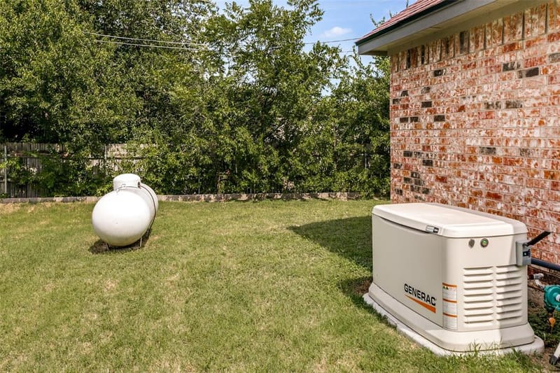 1425 Tobie Layne Street, Benbrook TX 76126 - Photo 21