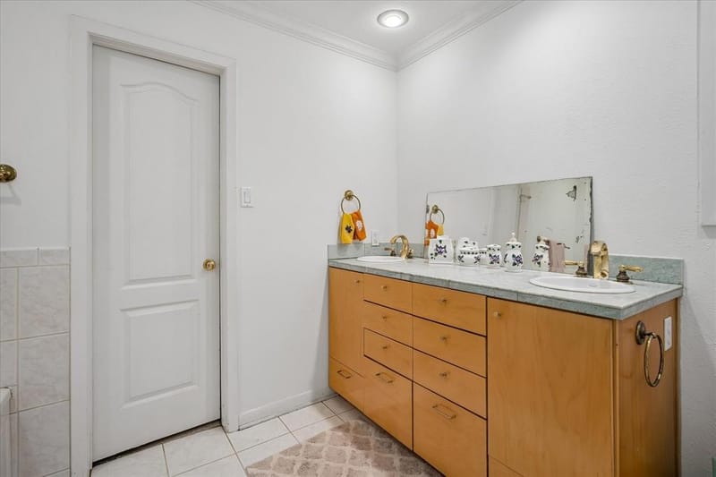 7233 Meadow Lake Avenue, Dallas TX 75214 - Photo 23