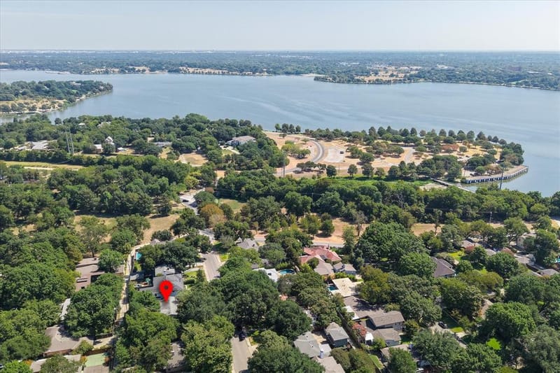 7233 Meadow Lake Avenue, Dallas TX 75214 - Photo 27
